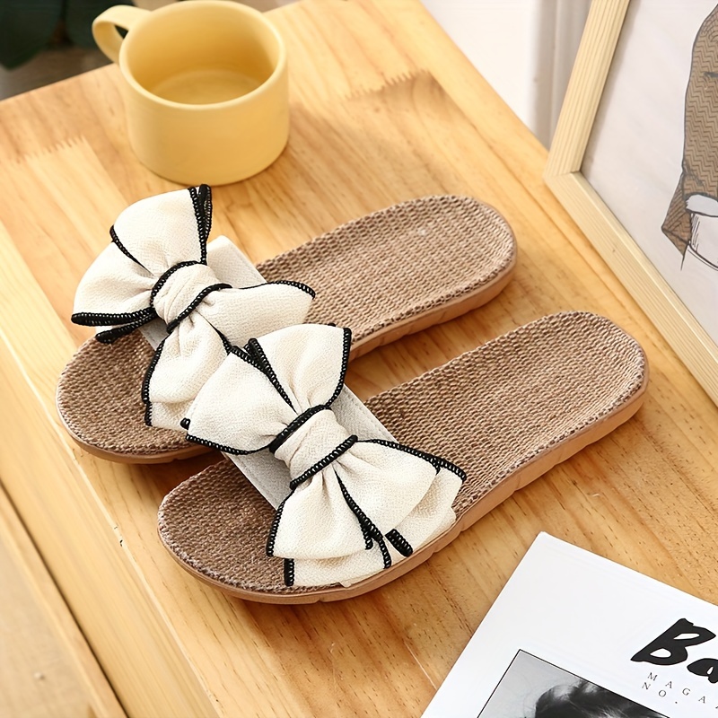 A Pair of Women'S Summer Indoor Slippers with Non-Slip Features, Cute Large Floral Design, And Made of Linen for Home Use., Women Shoes