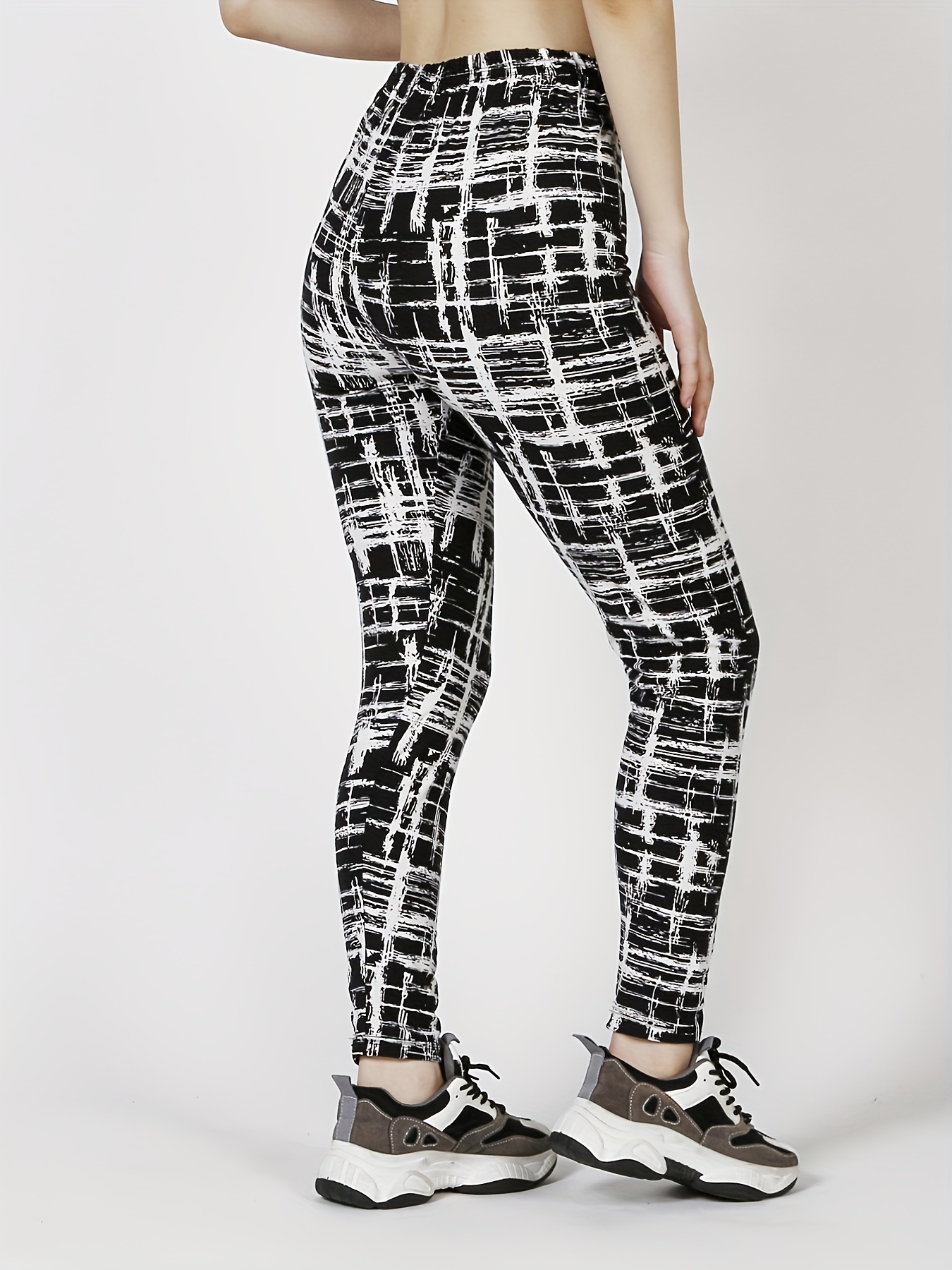 White & Black Checkered - Tights : : Clothing, Shoes