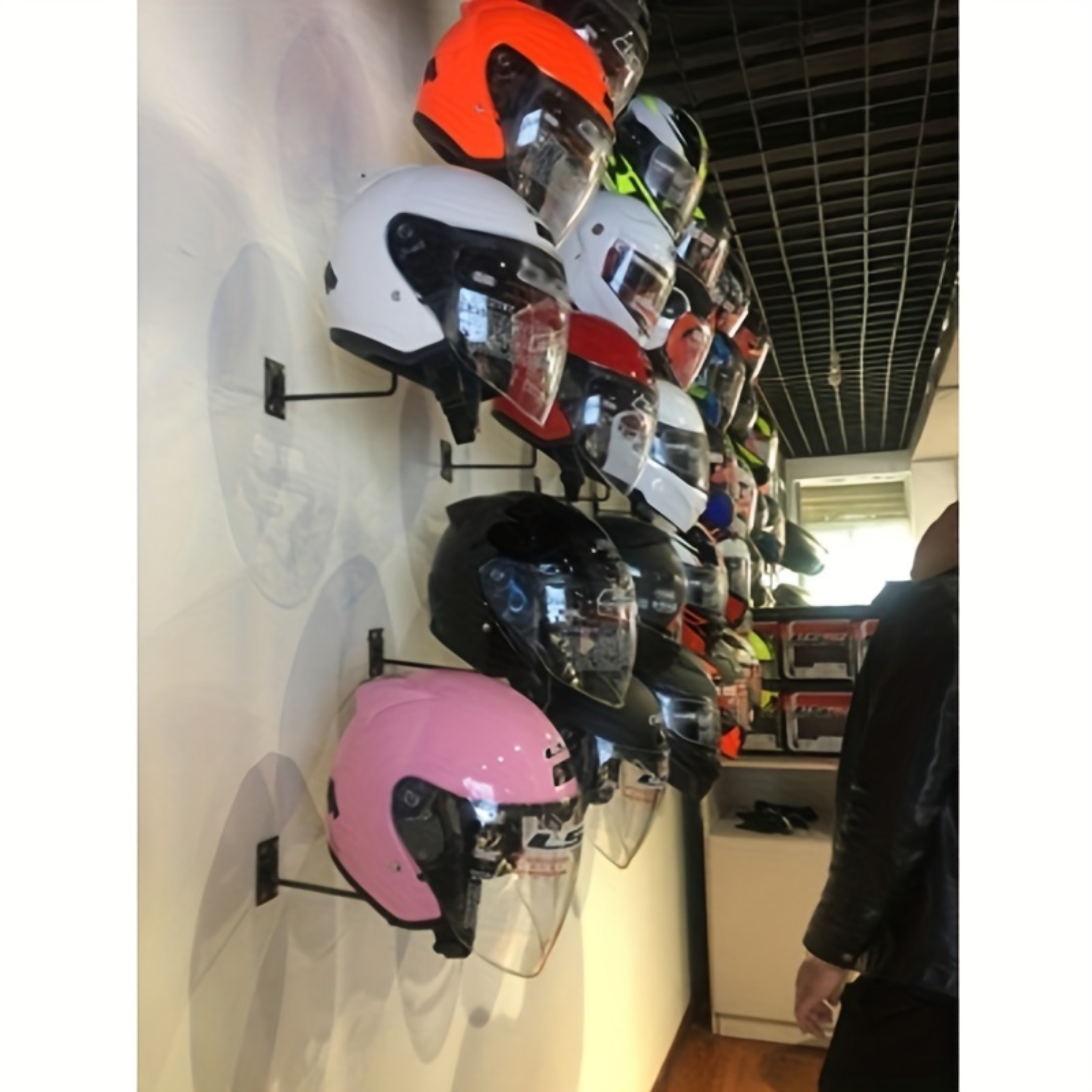 Support de casque de moto vélo Présentoir au sol pour Manteaux Chapeaux  Casquettes - Cdiscount Auto