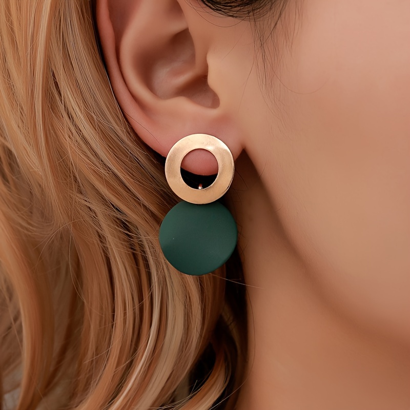 

Simple Geometric Drop Earrings With Hollow Out Circular Detail, Suitable For Women's Daily Wear