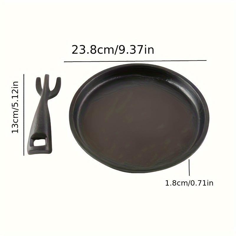 Round cast iron plate