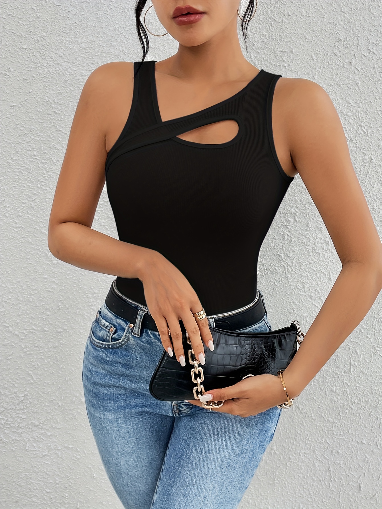 Women's Sexy Slim Fit Sleeveless Boat Neck Tank Top - Stretchy Knit Fabric with Keyhole Cutouts, All-Season Versatile Wear, Machine Washable Solid Color, Ladies Tank Tops