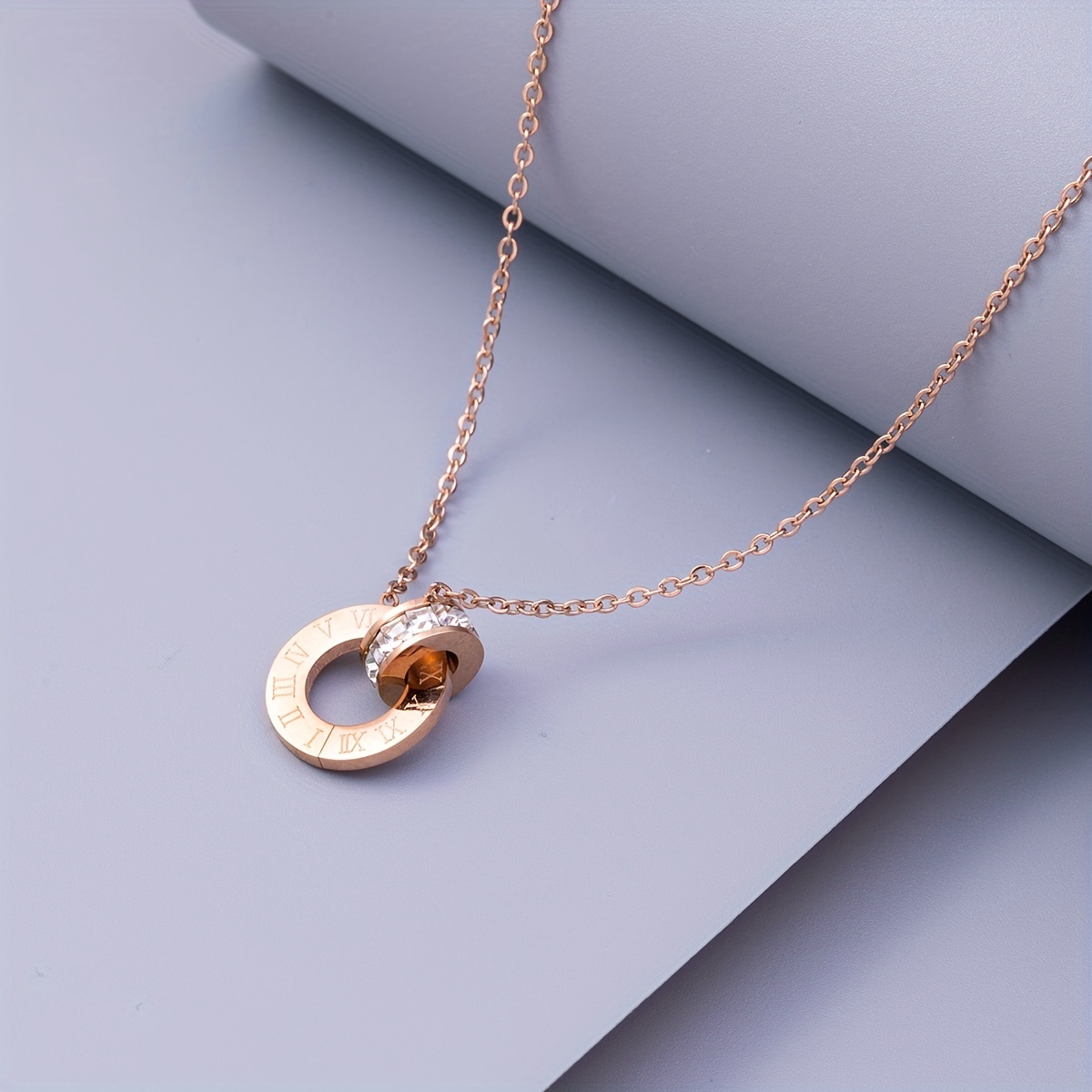 Necklace Light Luxury Temperament Double Ring Clavicle Chain Accessories  Niche Design Sense Rose Golden Stainless Steel