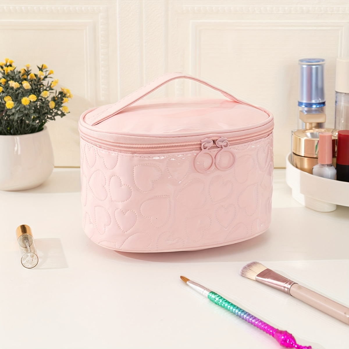

Heart Quilted Makeup Bag With Handy Handle Pu Waterproof Large Capacity Storage Bag Travel Portable Toiletry Bag For Men And Women