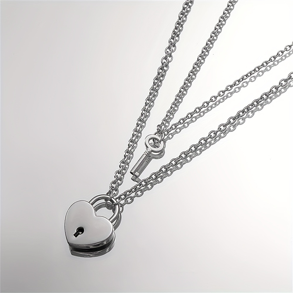 2Pcs/Set Couple Necklace for Women and Men Romantic Key Lock Heart