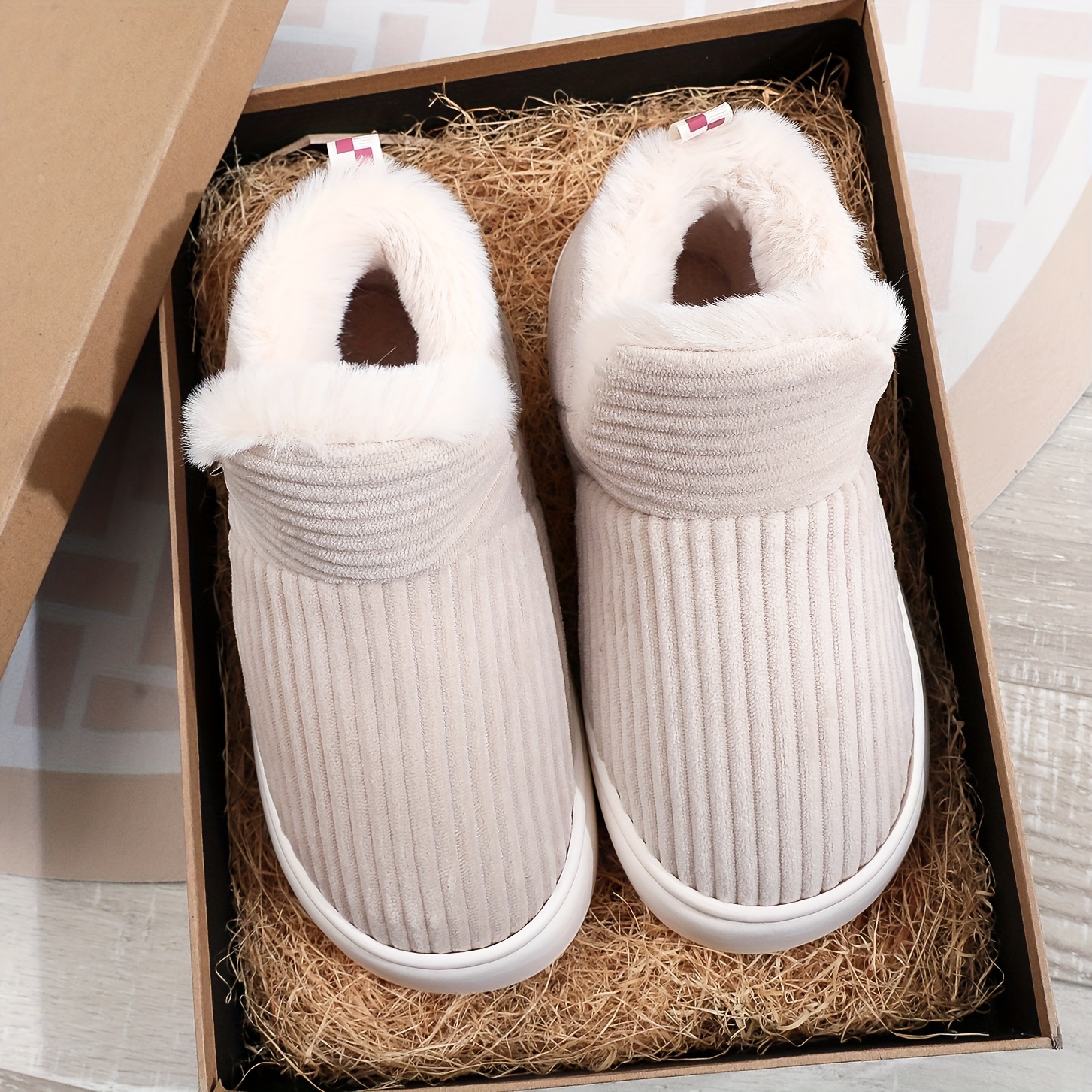Image of Fashionable Thick-soled Plush Heeled Boots For Men And Women, Suitable For Indoor And Snowy .
