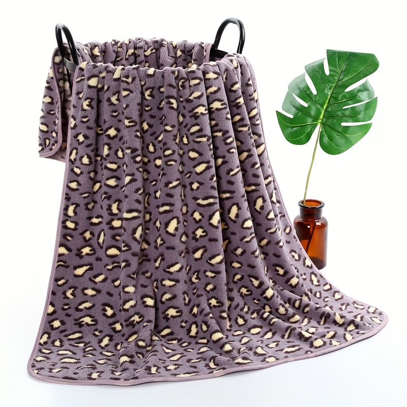 Leopard Printed Bath Towel Quick Dry Absorbent 28.55in