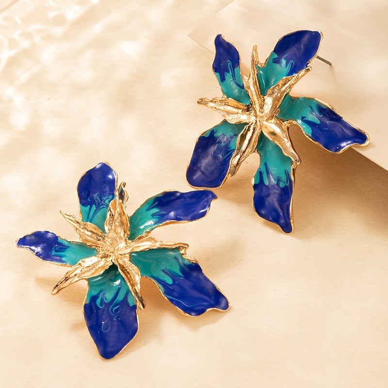 Personality Exaggerated Stud Earrings, Flower Theme