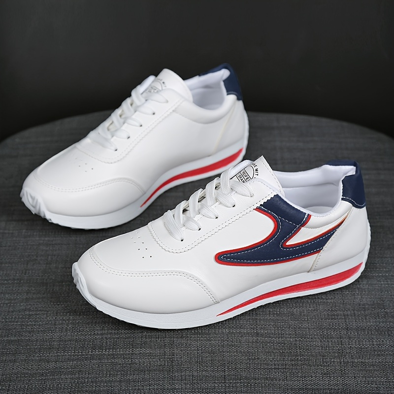 

Baskets Athlétiques Légères pour Femmes - Blanches avec Accents Bleu Marine & Rouge, Chaussures de Course Respirantes et Décontractées, à Lacets, Design Bas, Convient pour Toutes les