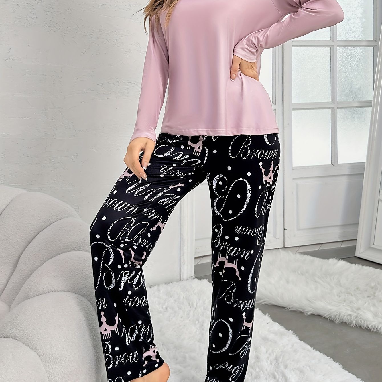 

Women's Crown & Letter Print Casual Pajama Set, Long Sleeve Round Neck Top & Pants, Comfortable Relaxed Fit For Fall & Winter