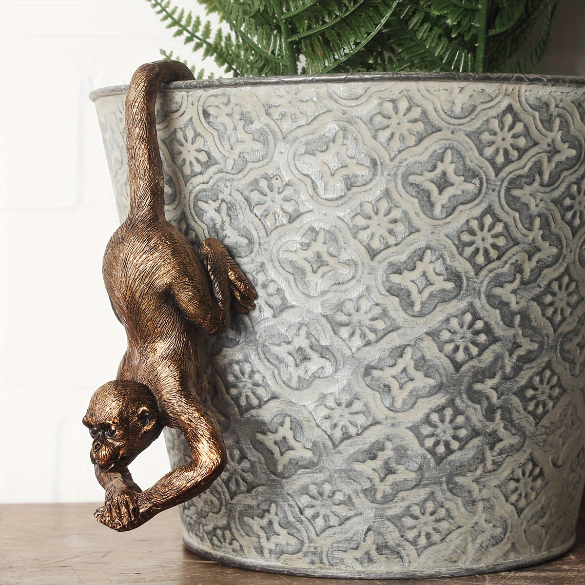 

Charming Faux Copper Monkey Statue - Creative Hanging Planter For Home, Balcony & Garden Decor