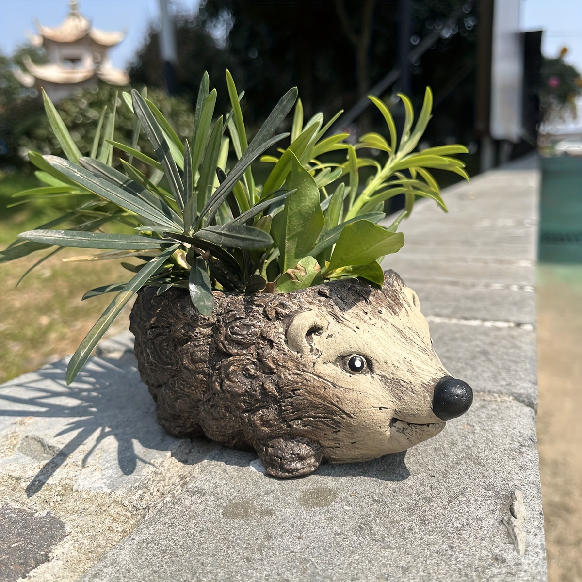 

1pc, Hedgehog Flower Pot Statues Personalize Resin Animal Succulent Flower Pot Containers To Decorate And Beautify Garden Courtyards