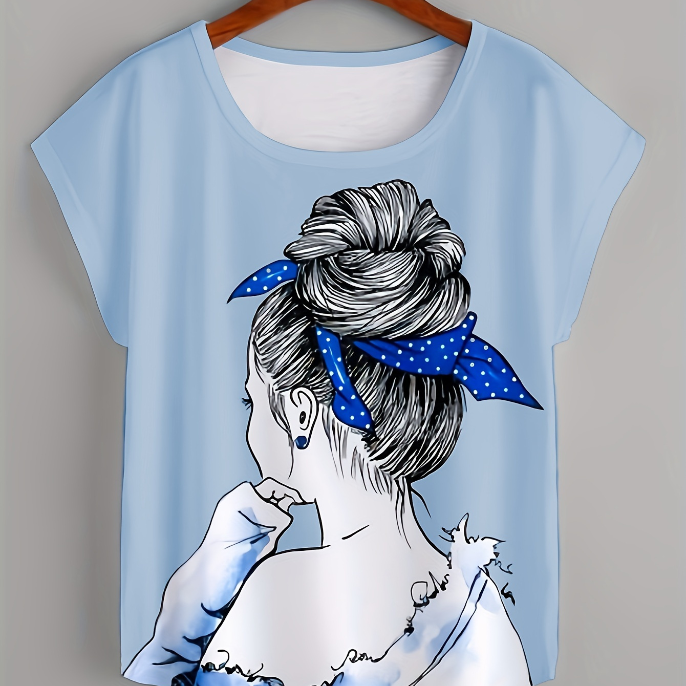 

Portrait Print T-shirt, Casual Short Sleeve Crew Neck Top For Spring & Summer, Women's Clothing