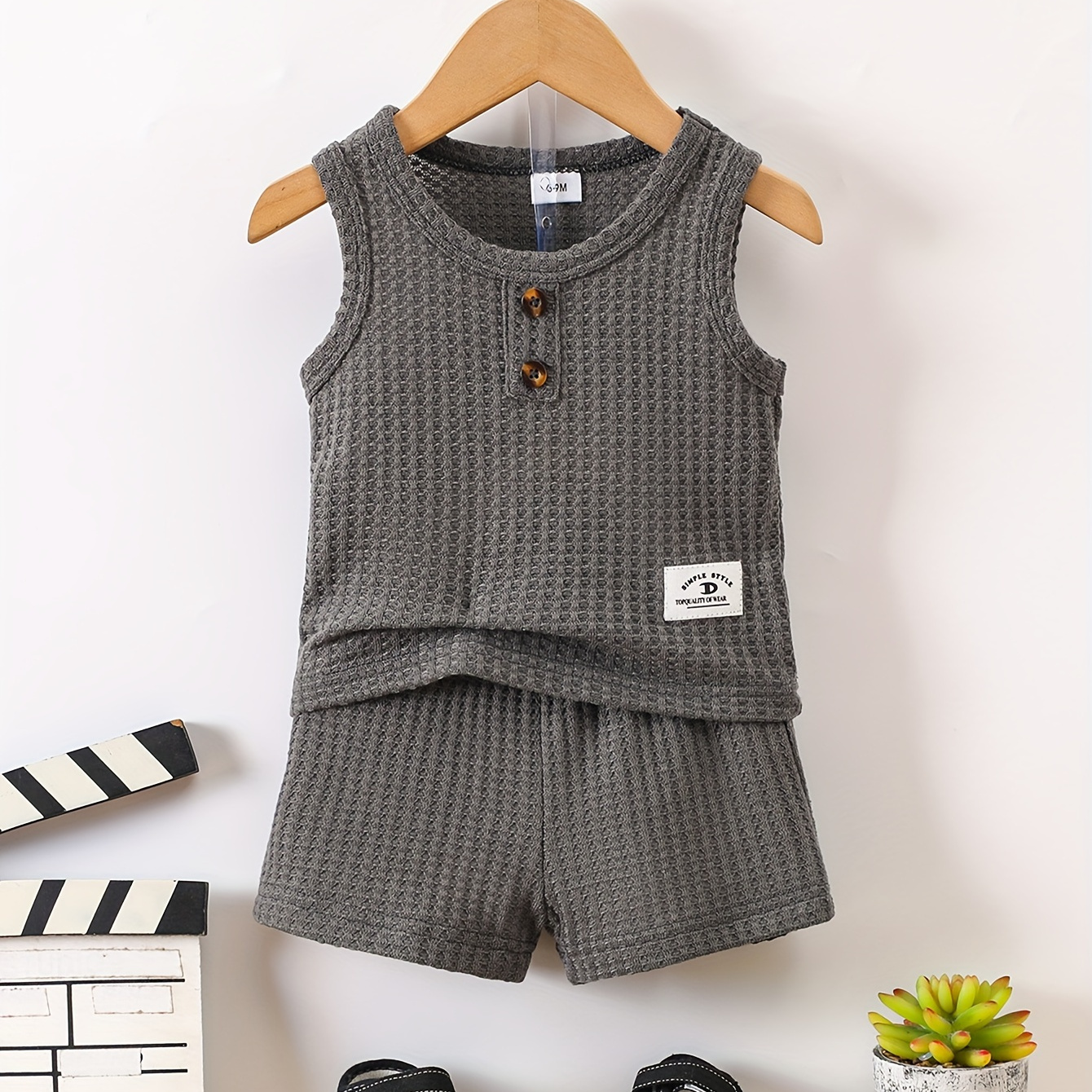 

Baby's Waffle Textured 2pcs Summer Casual Outfit, Button Decor Tank Top & Shorts Set, Toddler & Infant Boy's Clothes