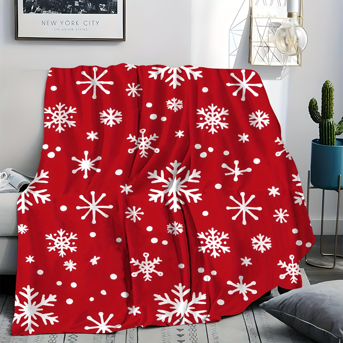 

Glam Style Red Flannel Throw Blanket With Snowflake Pattern - Hypoallergenic, Tear Resistant, All-season Ultra-soft Microfiber, Lightweight Comfort For Sofa, Bed, Car, Office, Camping, Travel