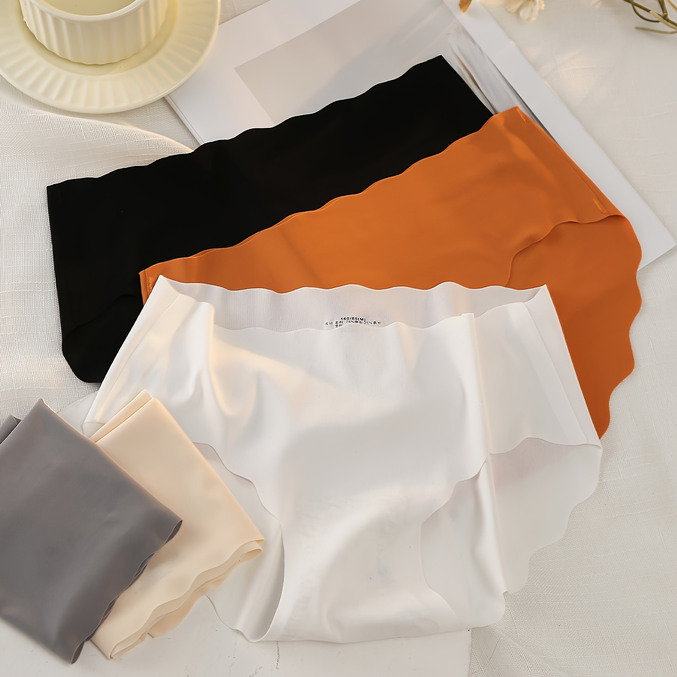 

5pcs Solid Seamless Scallop Trim Briefs, Simple Comfy Breathable Stretchy Intimates Panties, Women's Lingerie & Underwear