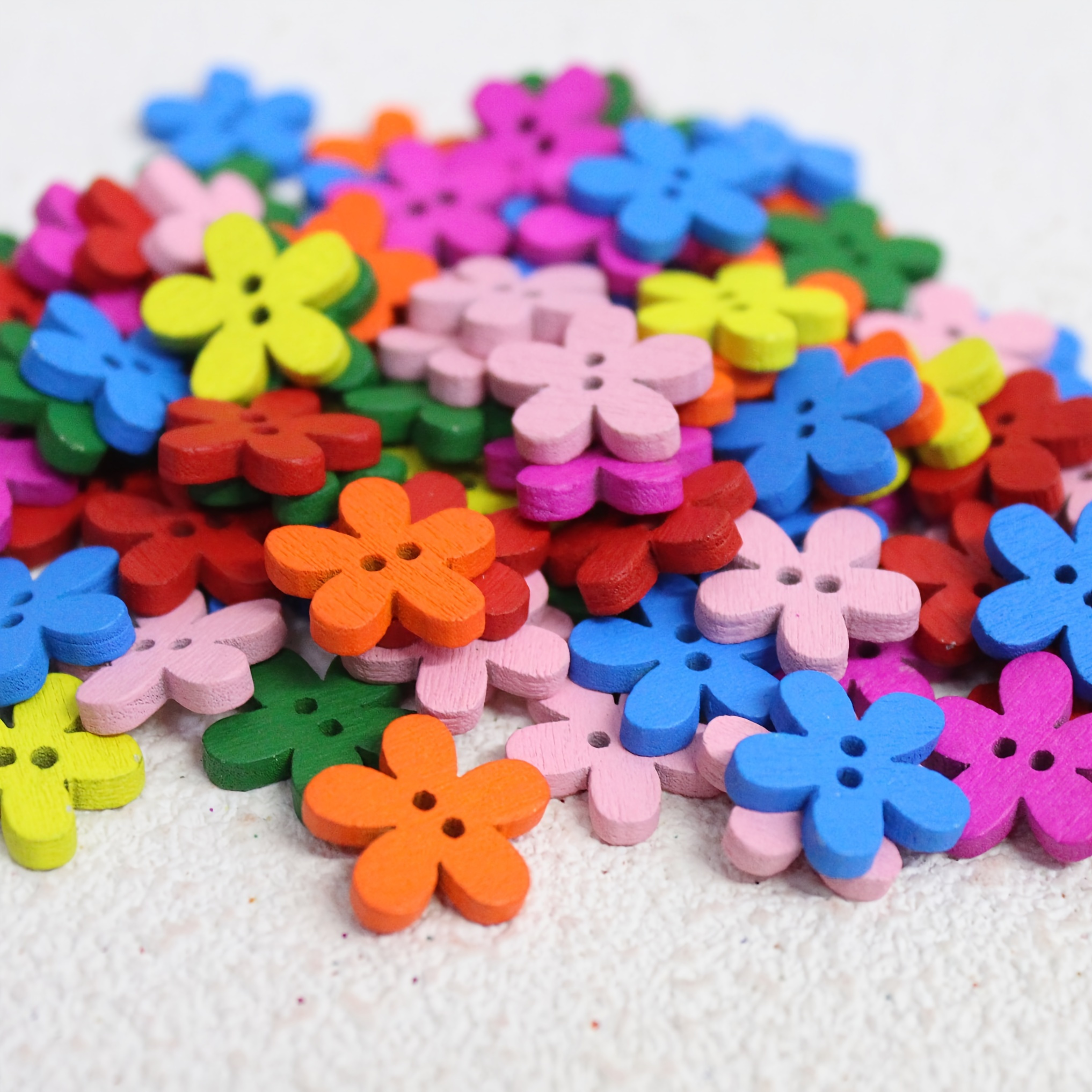 

50pcs Flower Wooden Button, Creative Buckle Perfect For Clothes Decor, Scrapbooking Projects