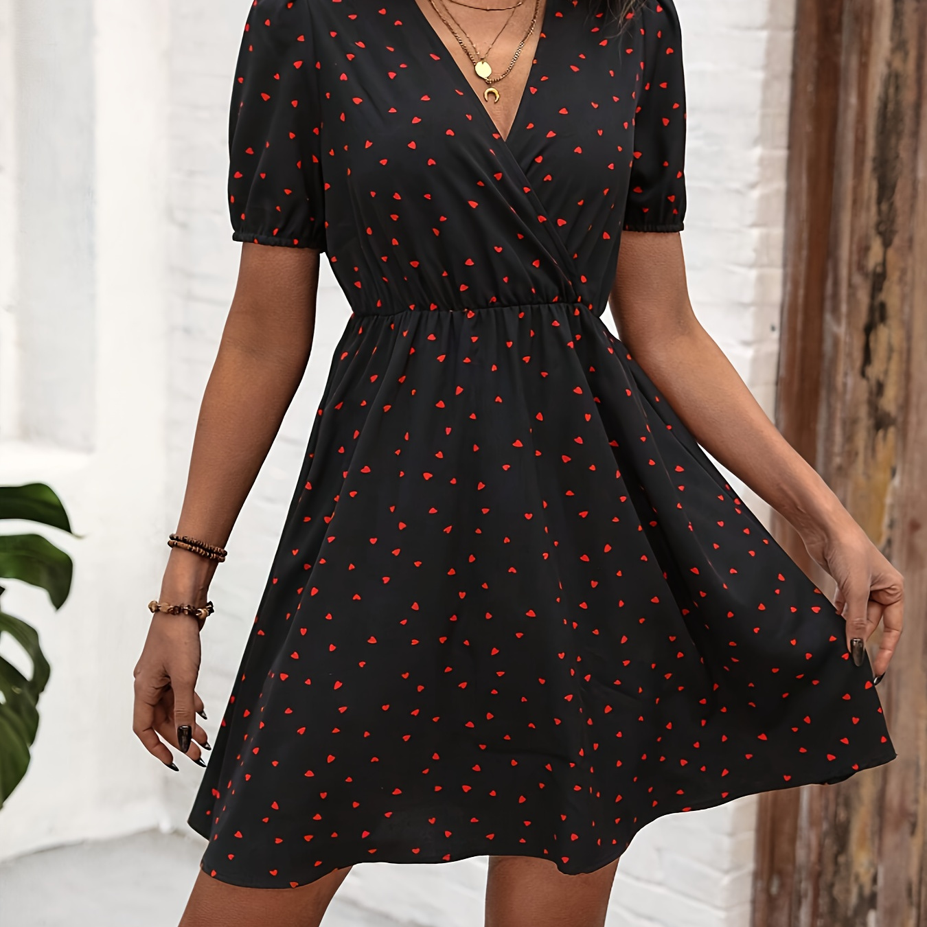 

Heart Print Surplice Neck Dress, Elegant Short Sleeve High Waist A-line Dress For Spring & Summer, Women's Clothing