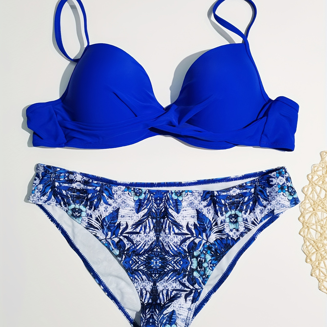 

Leaf Print Blue Ruched 2 Piece Set Bikini, Spaghetti Strap Stretchy V Neck Swimsuits, Women's Swimwear & Clothing