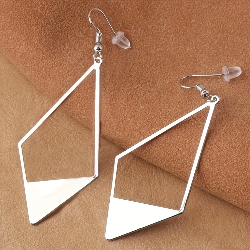 

Pair Of Fashionable Hollow Geometric Women's Earrings