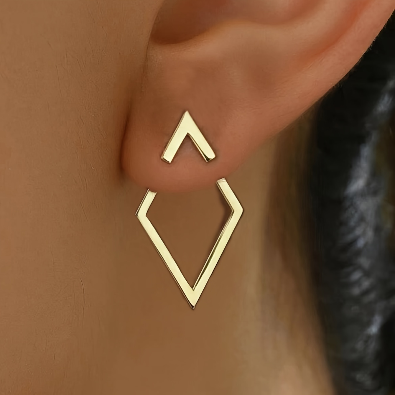 

1 Pair Geometric Metal Hollow Arrow Shape Earrings Suitable For Women