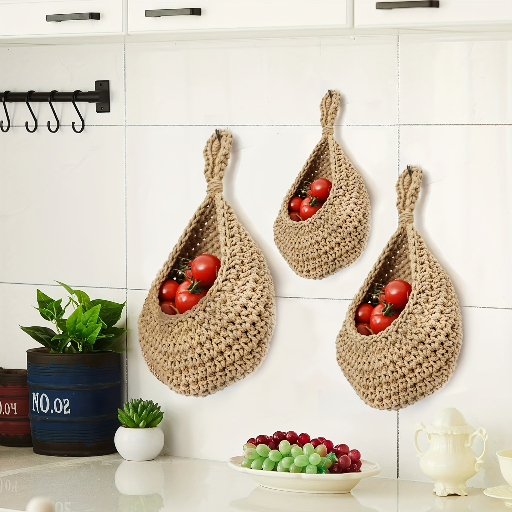 11.8inch Wall Basket Decor Round Woven Basket Wall Decor Handmade Rattan Seagrass Bamboo Wall Art Farmhouse Rustic Hanging Wall Basket for Home