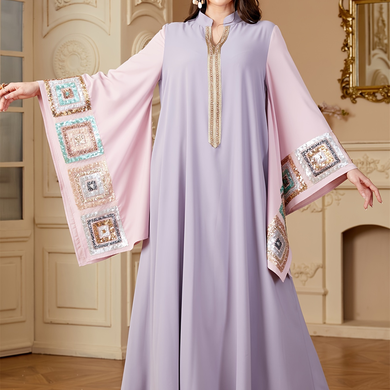 

Elegant Light Purple Sequined Batwing Sleeve Abaya Dress - V-neck, Long Moroccan Style Kaftan For Women, Non-stretch Polyester, Ramadan & Eid Celebrations