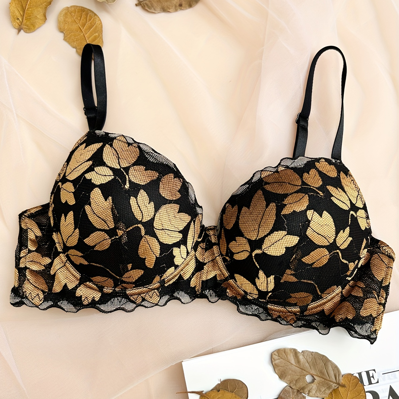 

Soutien-gorge Push-Up en Dentelle d'Inspiration Automnale pour Femmes - Design Floral Sexy Noir et Doré avec Bords Festonnés, Mélange de Nylon Confortable, Coussinets Non Amovibles, Support Moyen