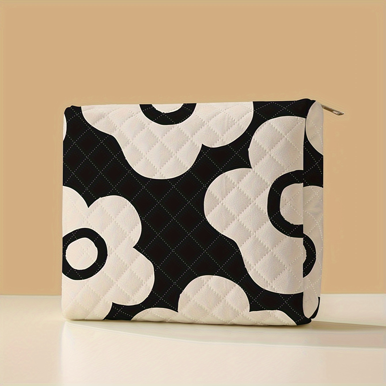 

Quilted Makeup Bag - Portable & Cosmetic Organizer , Non-waterproof Polyester