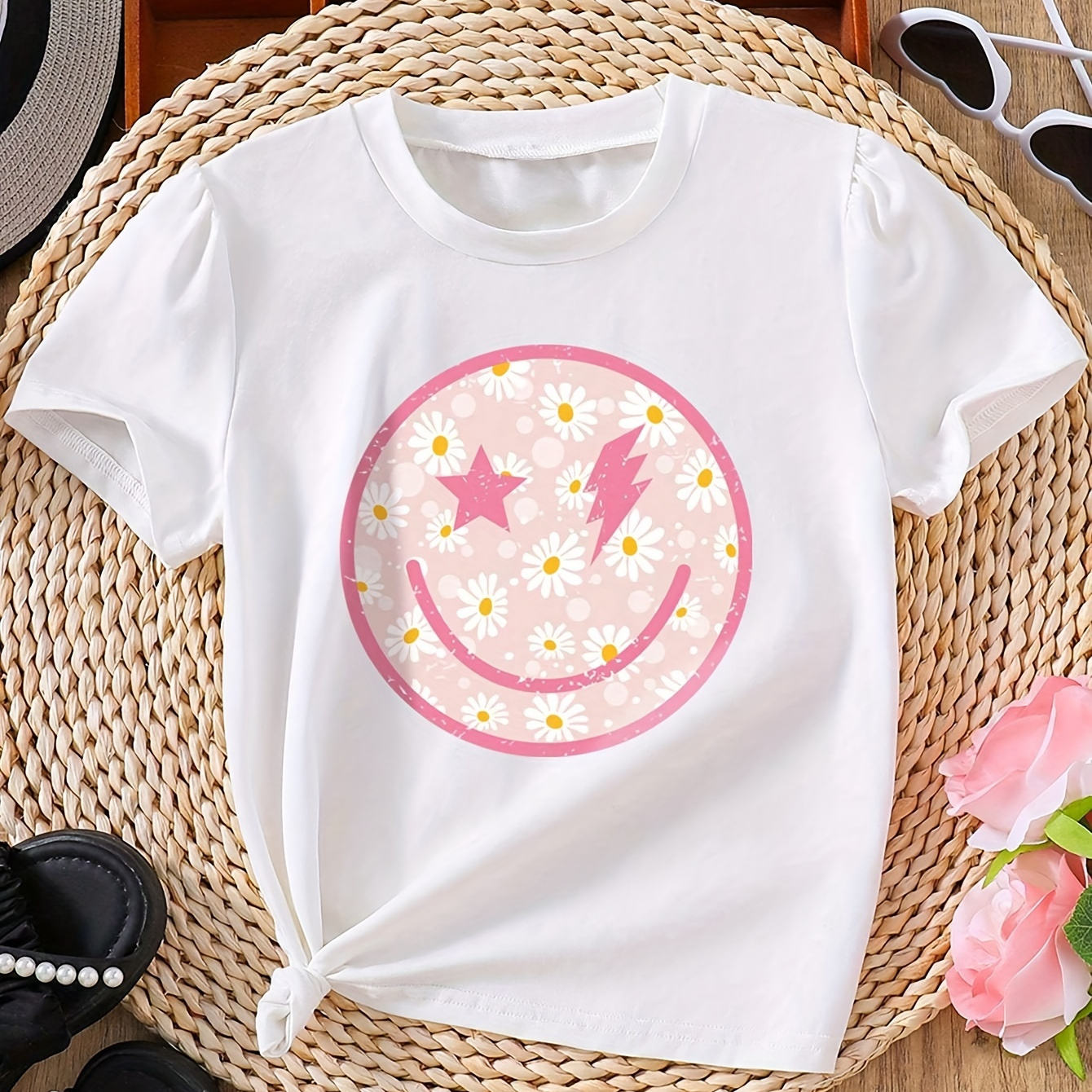 

Knit Smile Face Graphic Short Sleeve Crew Neck T-shirt For Girls, Casual Comfy Breathable Summer Tee Top Versatile Gift