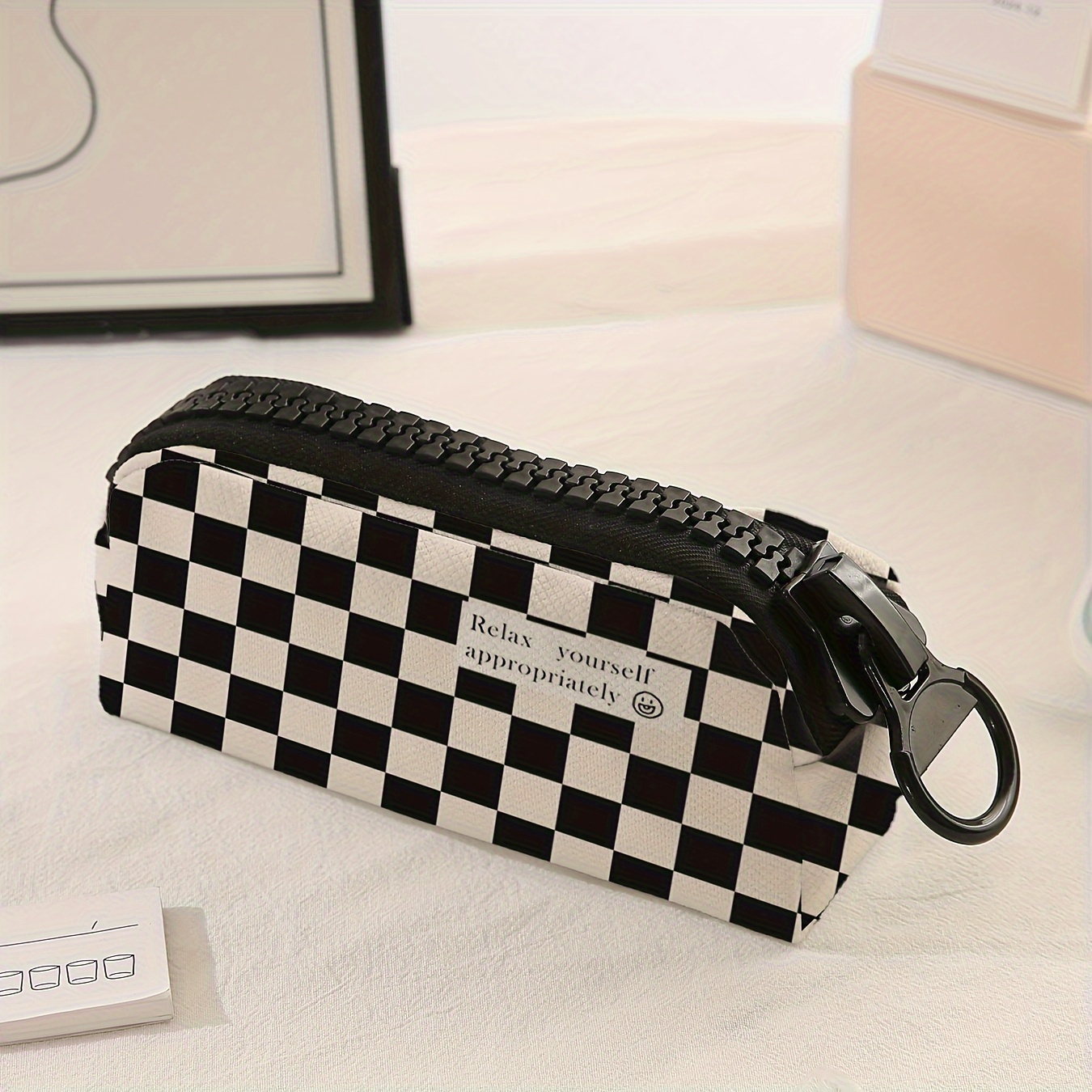 

Large Black & White Checkered Pencil Case - Spacious Zippered Makeup Bag, Durable Polyester Stationery Organizer For School Supplies Bag For School