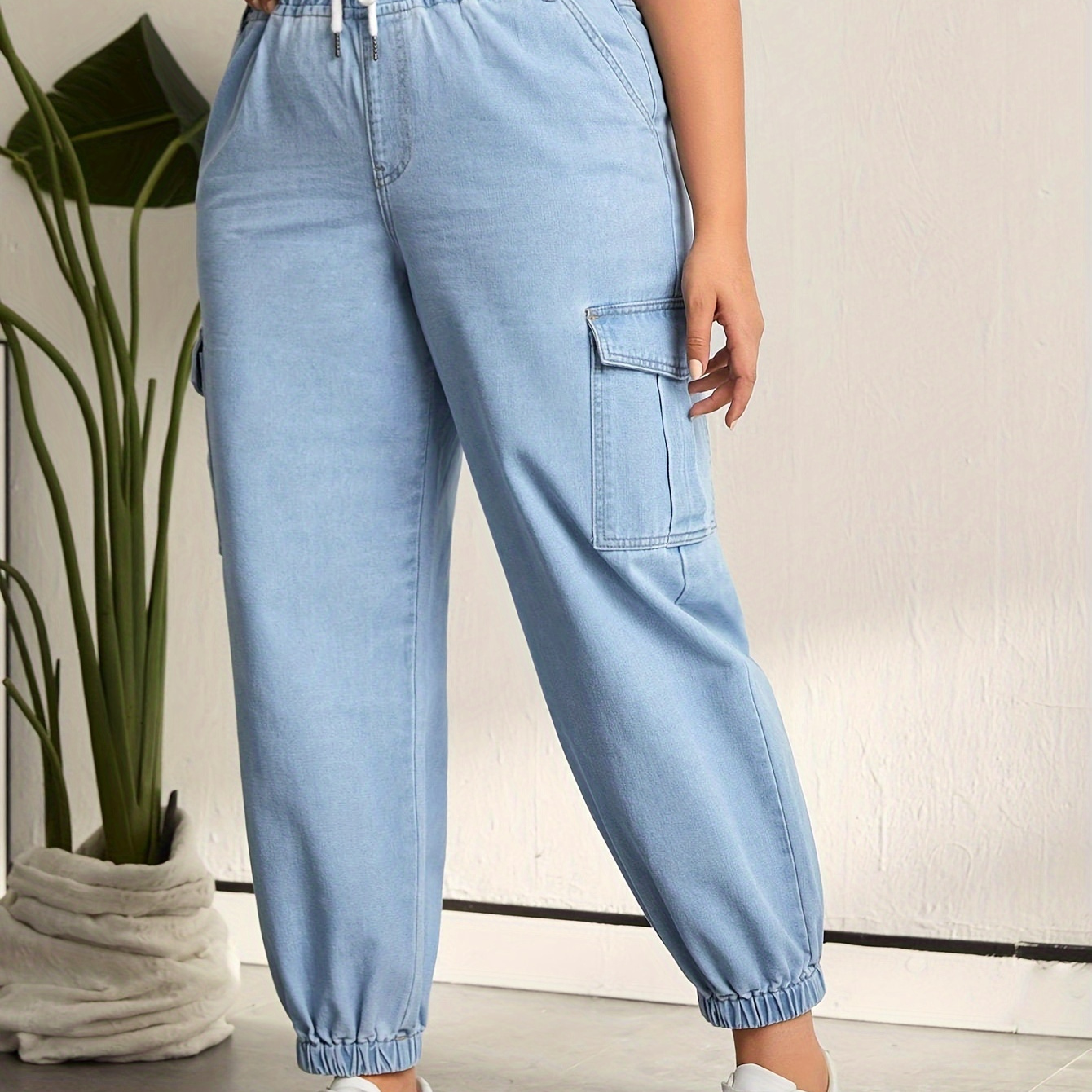 

Women's Casual Elastic Ankle Cuff Denim Jogger Jeans, Multiple Pockets, Comfortable Drawstring Waistband, Light Blue Stylish Pants For Everyday Wear