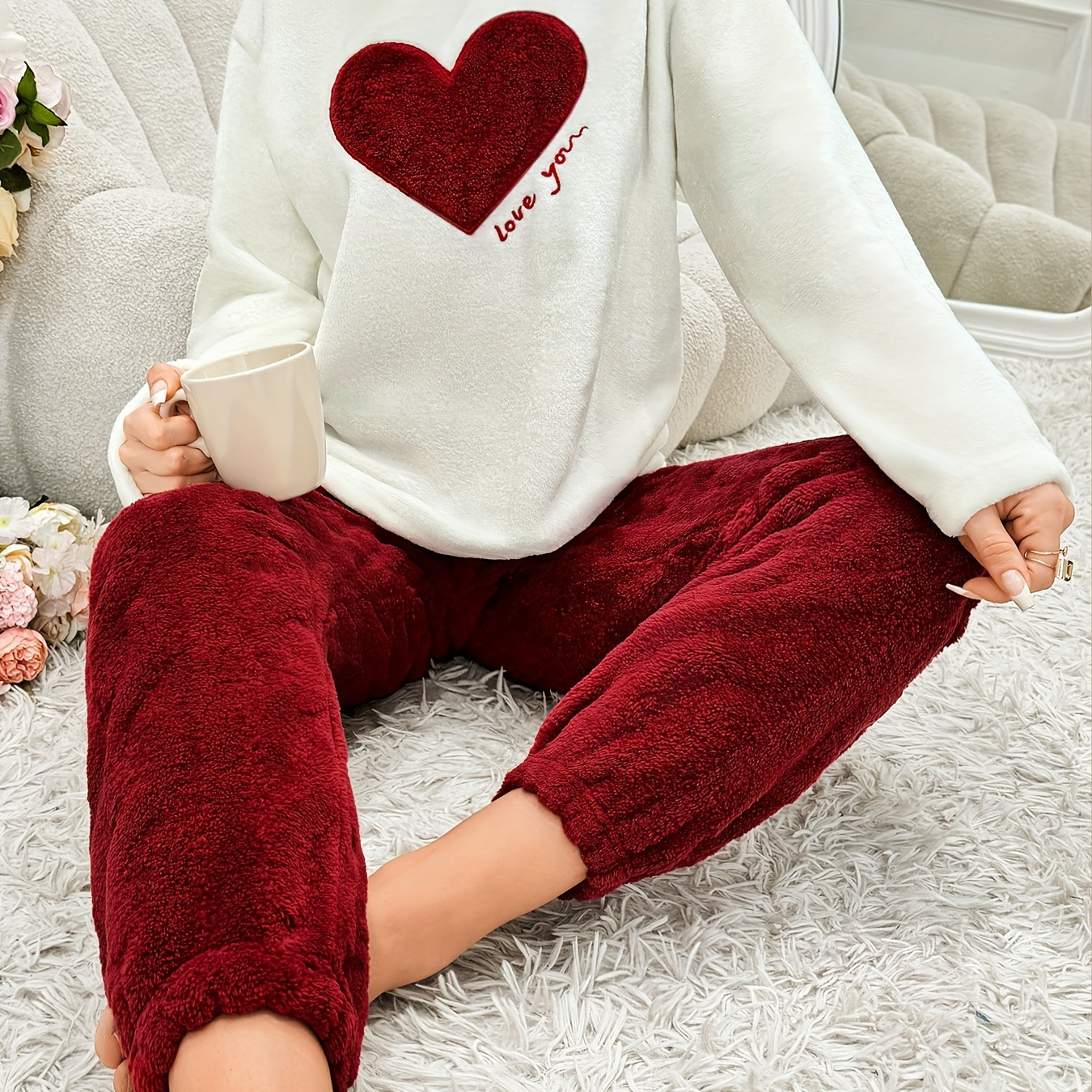 

Love Embroidery Set Flannel Ladies Pajamas