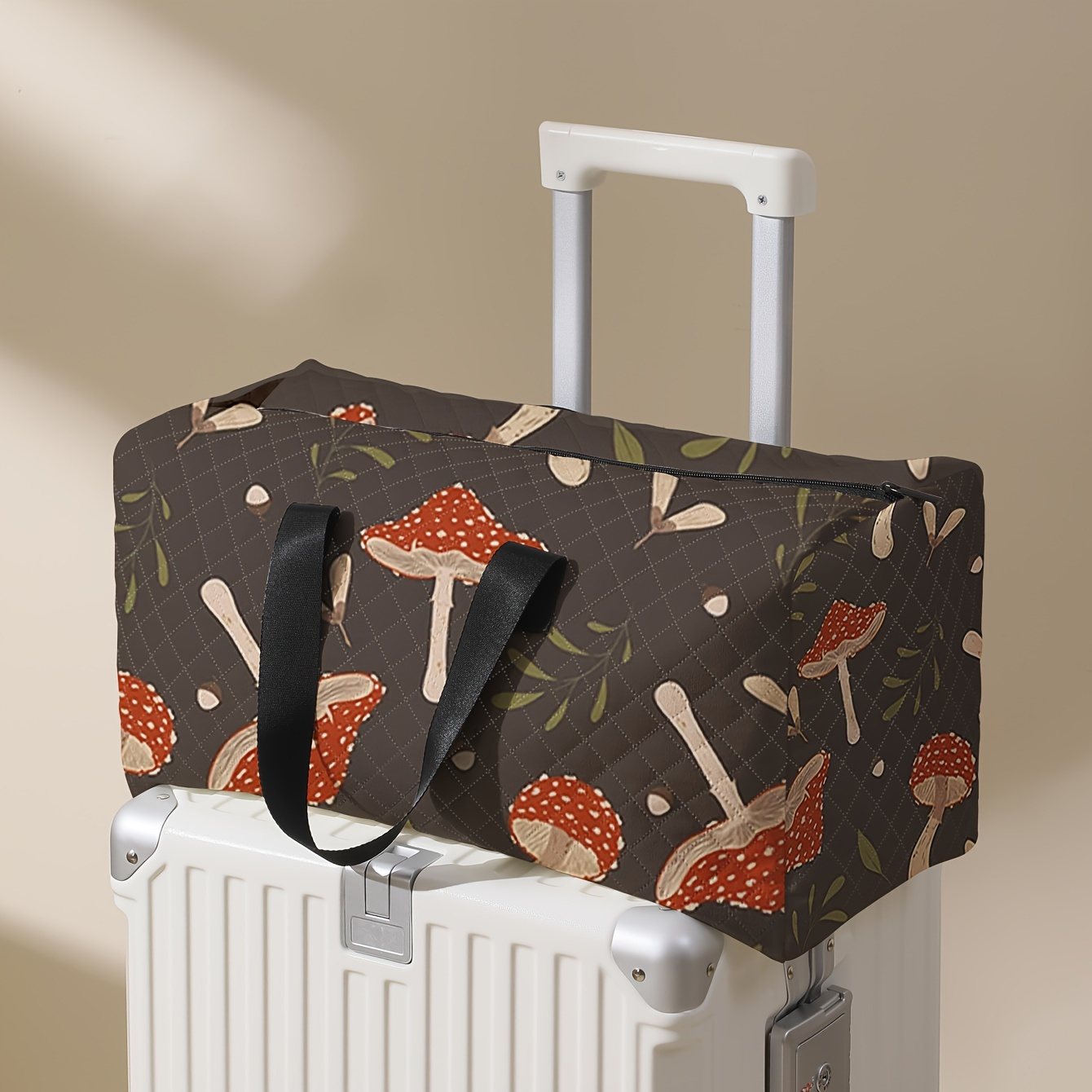 

Chic Mushroom Print Large Capacity Travel Duffle Bag - Portable Overnight & Yoga Tote With Shoe Compartment, Polyester