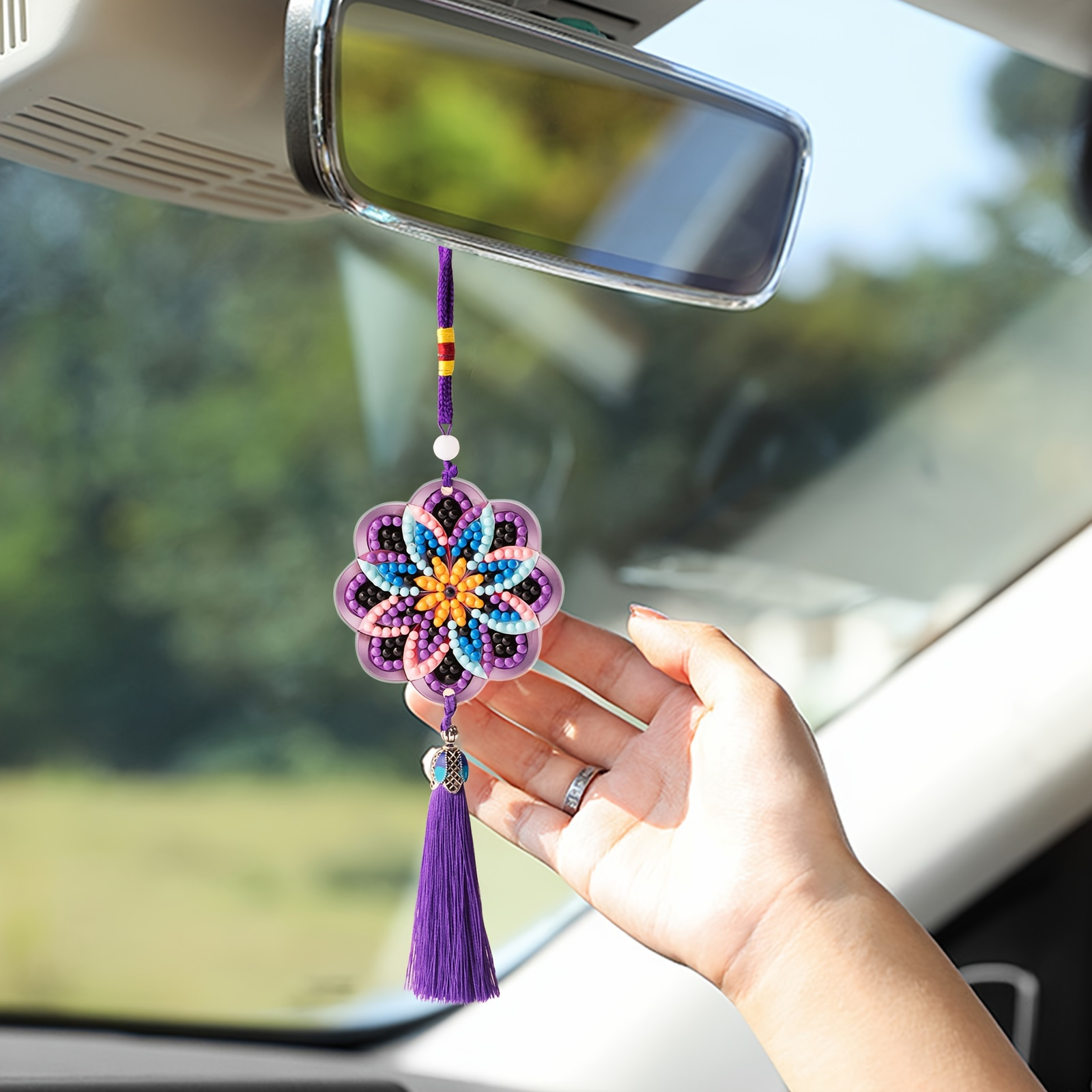 

Mandala Flower Diamond Painting Kit - Round Acrylic Diamond Car Hanging Pendant - Fashionable Diy Car Interior Accessory For Home, Garden, And Bag Decoration