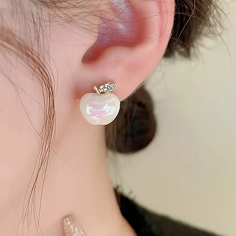 

1 Pair Cute Shaped Stud Earrings Chunky Faux Pearl Creative Fruit Shaped Stud Earrings For Women, Minimalist Style Women's Earrings Jewelry