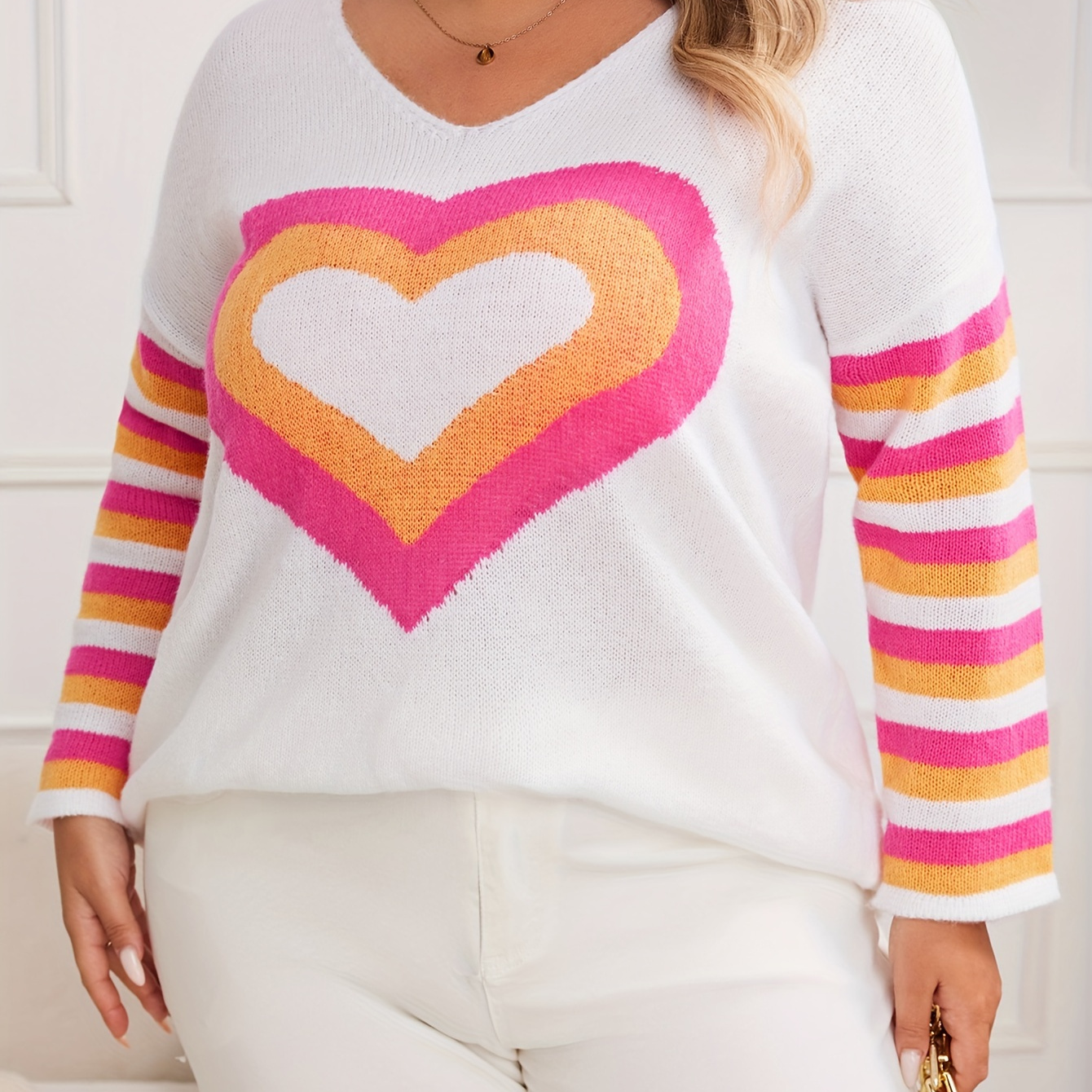 

Plus Size Heart Pattern Sweater, Causal Long Sleeve V Neck Knitted Top For Fall & Winter, Women's Plus Size Clothing