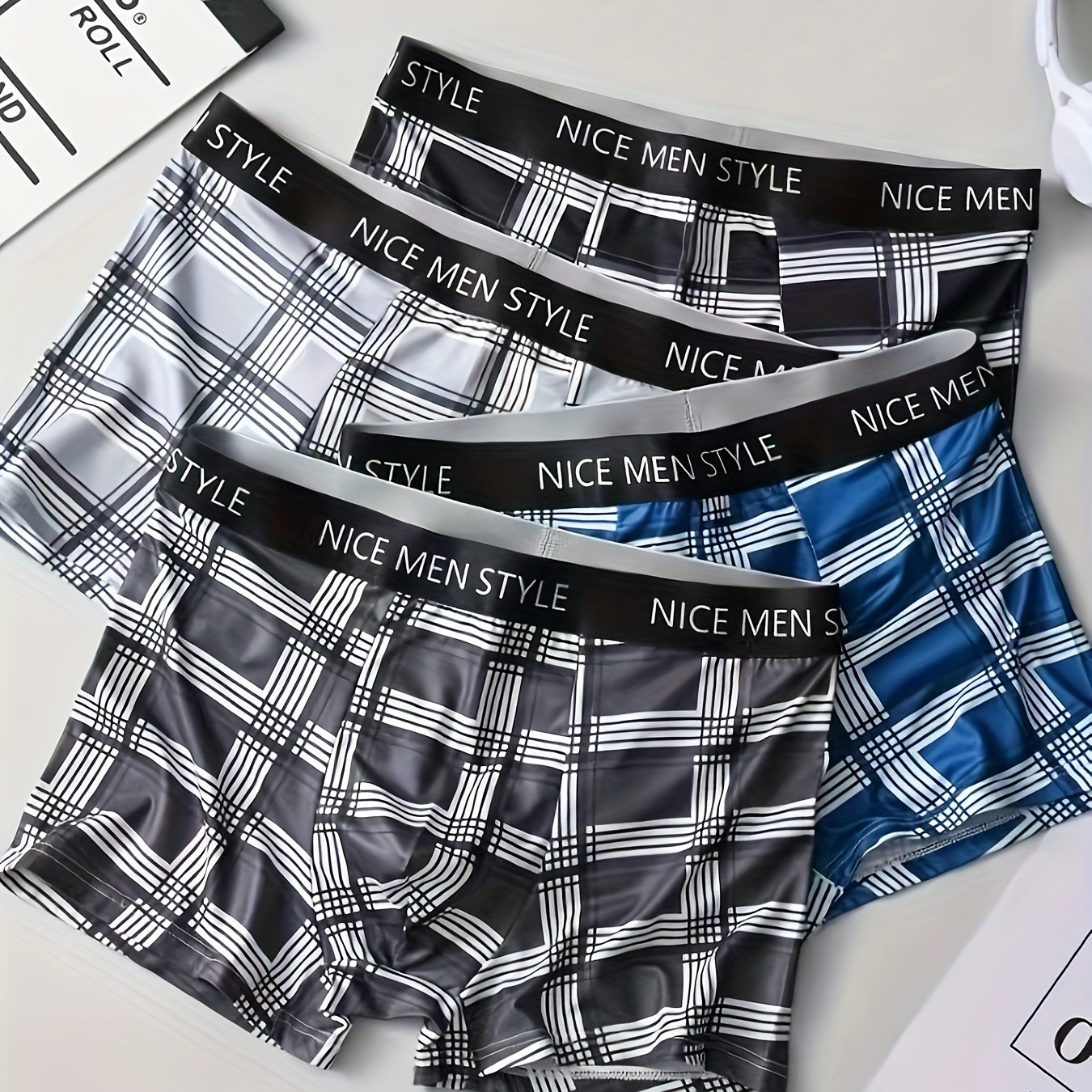 

4pcs Men's Breathable Boxer Briefs - With Trendy Print, Stretch Polyester & Spandex , Non-transparent
