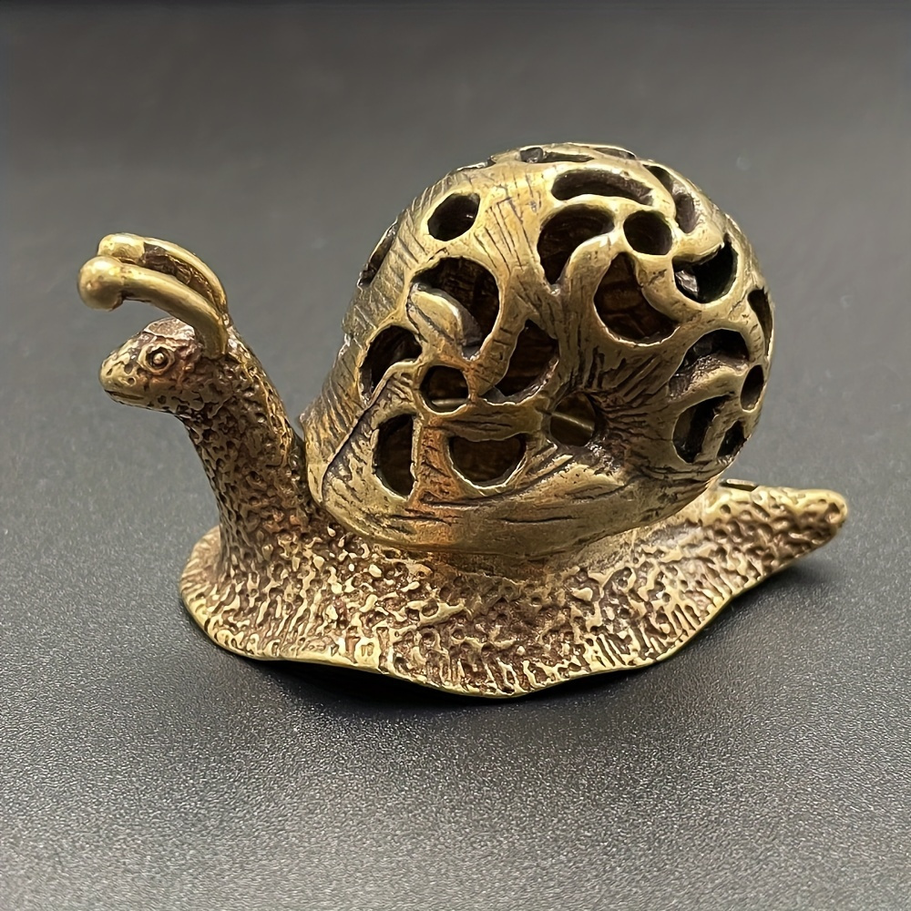 

1pc Snail Ornament, Brass Statue Art Craft, Tea Pet For Bookshelf Home Living Room Office Cafe Decor, Room Tabletop Display Entryway Decor, Christmas New Year Decor