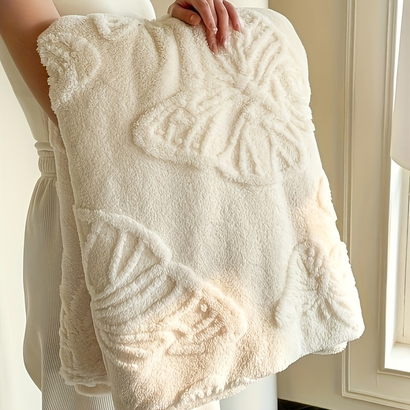

Cozy Butterfly Jacquard Flannel Throw Blanket - Soft, Warm & Reversible For Couch, Office, And Travel - All-season Comfort