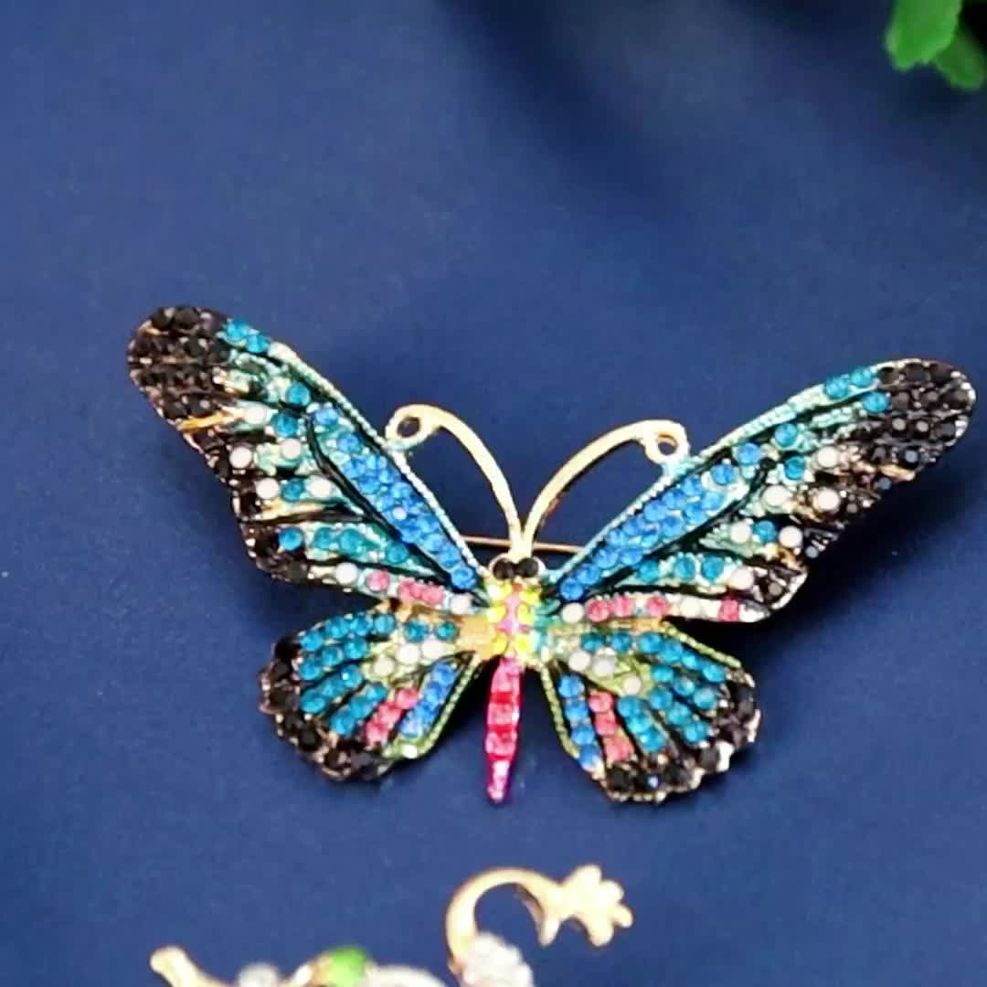 Temperament Party Brooch For Women Bee Dragonfly Exquisite Luxury Suit  Accessories Butterfly Shpae Brooch Drip oil Pin GREEN BEE