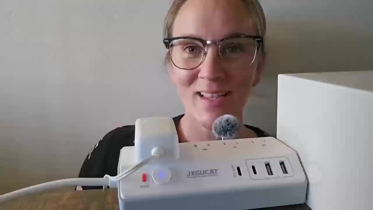 1pc Desk Clamp Power Strip With USB C, PD 20W Removable Fast Charging Desktop Edge Power Strip Surge Protector, 8.8Ft Extension Cord Flat Plug With 4 Outlet 4 USB Ports, Fit 1. 8" Tabletop Edge 6 1pc Desk Clamp Power Strip With USB C, PD 20W Removable Fast Charging Desktop Edge Power Strip Surge Protector, 8.8Ft Extension Cord Flat Plug With 4 Outlet 4 USB Ports, Fit 1. 8" Tabletop Edge - Image 6