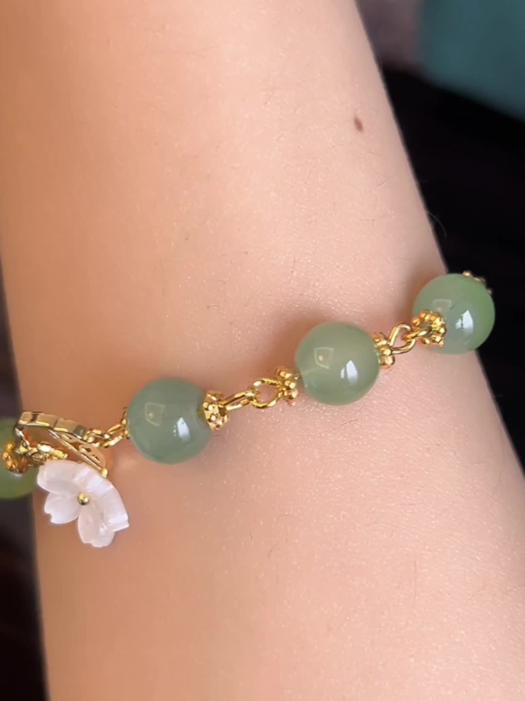 Peach Blossom Green Bead Bracelet - Chinese Style