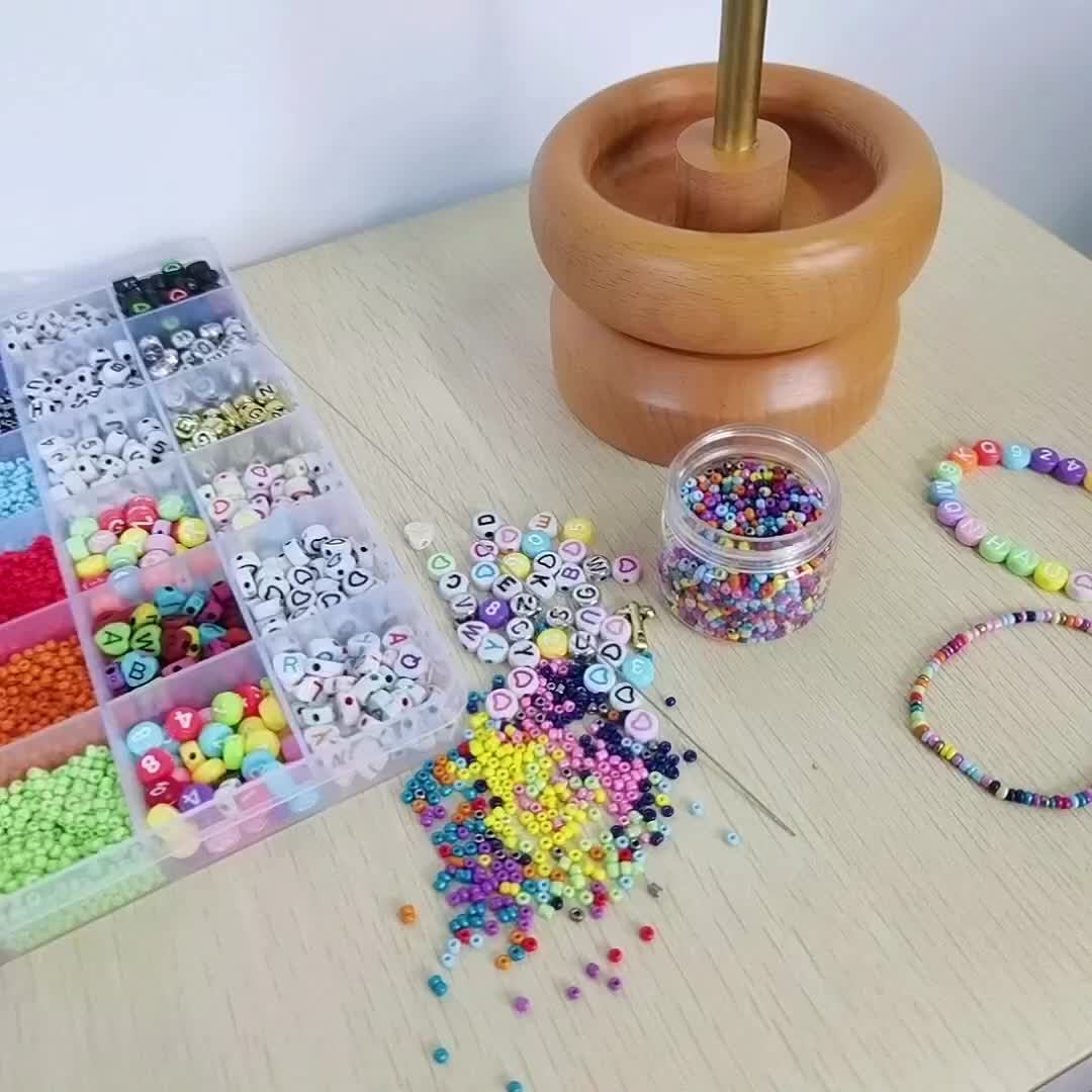 Wooden Bead Spinner with 2 Beading Needles & 500 Beads