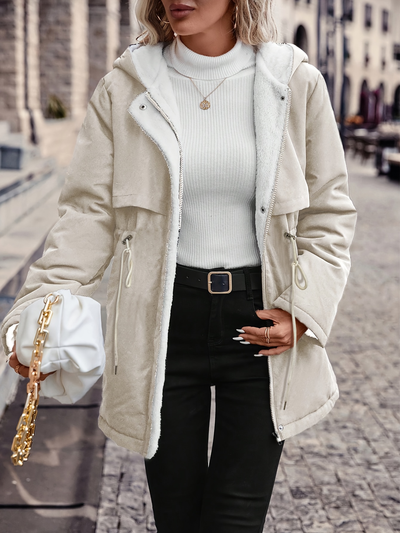 manteau d hiver élégant pour femmes avec fermeture éclair intégrale et col à capuche - veste extérieuse style beige, lavable en machine, œuvre structurée quincaillerie ton or texture adaptées aux tenues décontractés & formelles. manteaux hivers femme manteebege vêtements homme Détails du produit 1