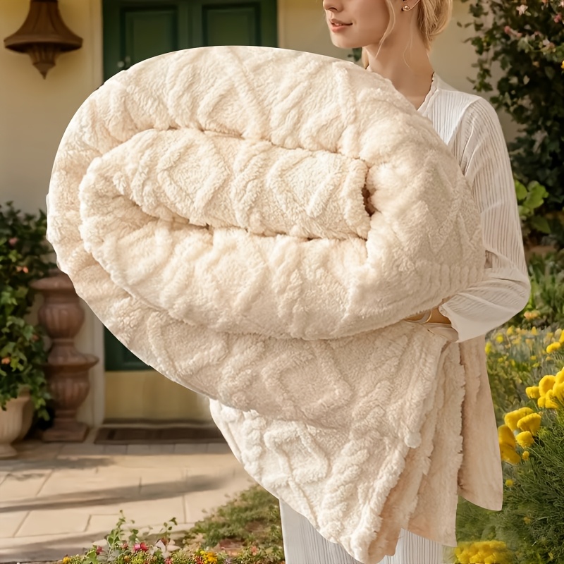 Summer Lightweight Blanket Suitable For - Soft Lamb Air Conditioning, Large & Small Sizes, Cold Prevention Blankes, Machine Washable Cozy Blanket For & (light Beige)