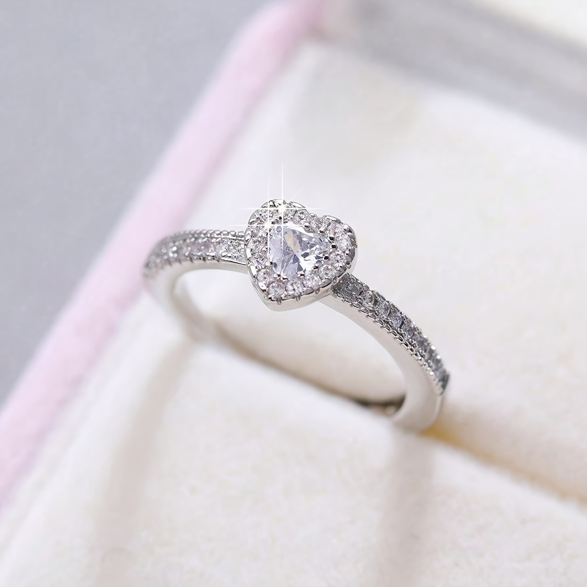 Image of 1pc Exquisite Heart-shaped Synthetic Zirconia Ring - Luxurious And Elegant Style, Suitable For Daily Wear, Fashionable Engagement And Wedding Jewelry Gift, No Gift Box Included