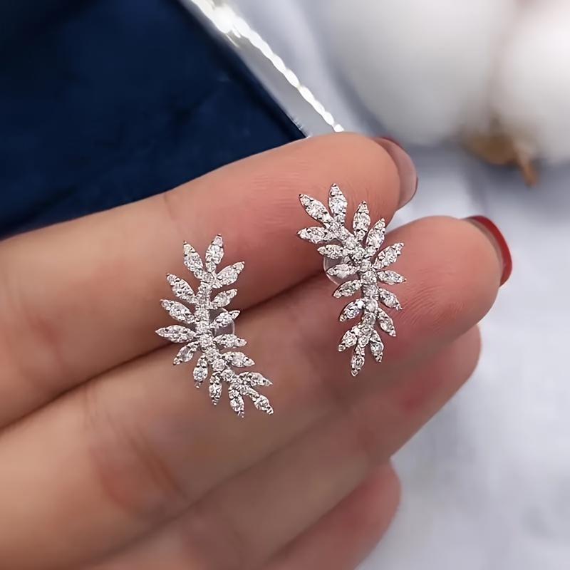 Image of Fashion Leaf-shaped Micro-pave Synthetic Zirconia Hiking Earrings For Women, Daily Party Accessory, Birthday Anniversary Gift ()