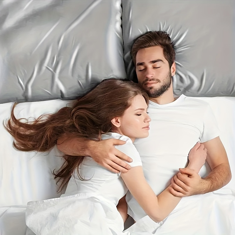 1pc Comfortable and Breathable Striped Satin Pillowcase - Envelope Closure - Soft and Skin-Friendly