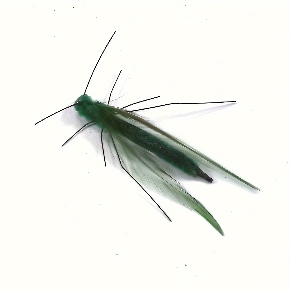  feline   featuring a lifelike insect design complete with a lengthy and synthetic feathers made from durable plastic   battery       and exercise for indoor kittens Product details 3